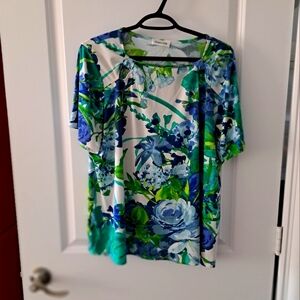 Pull-on shirt in a tropical blue green print, size 1X